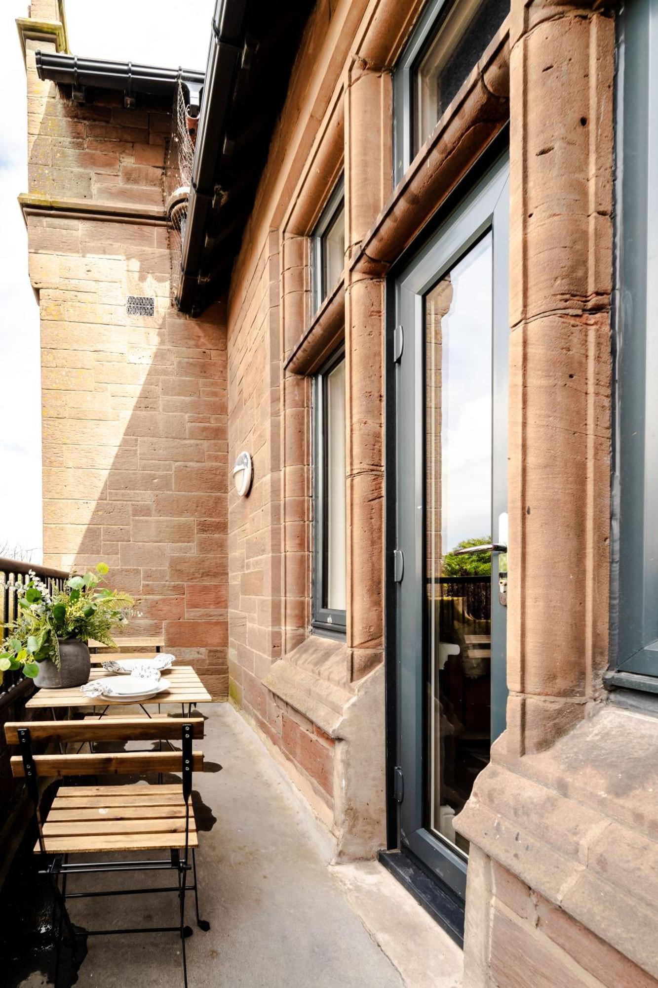 2 The Quadrant Luxury Apartments - Hoylake Exterior foto